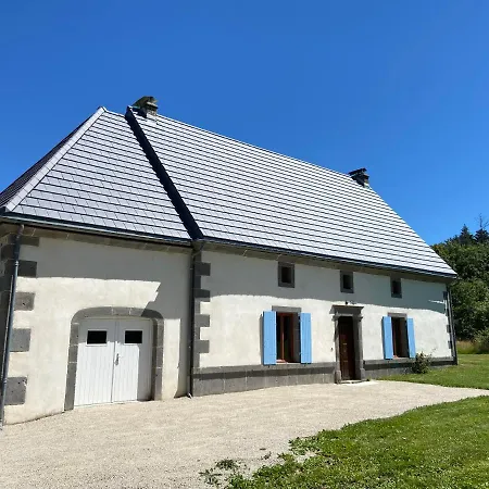 Semesterbostad Domaine Des Hiboux Chastreix
